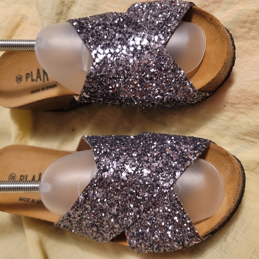 NWOT.  Plakton Bios Designer Wedge Shoes.  Size 38.  (452)